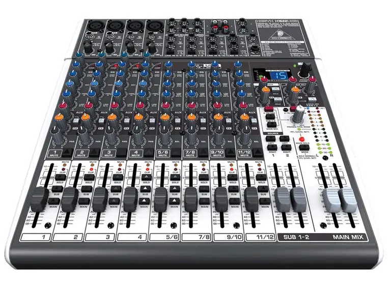 Behringer Xenyx X1622USB 